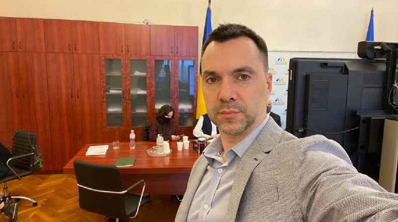 Во время войны мы увидели, кто настоящий друг - Арестович об отношениях Казахстана и Украины