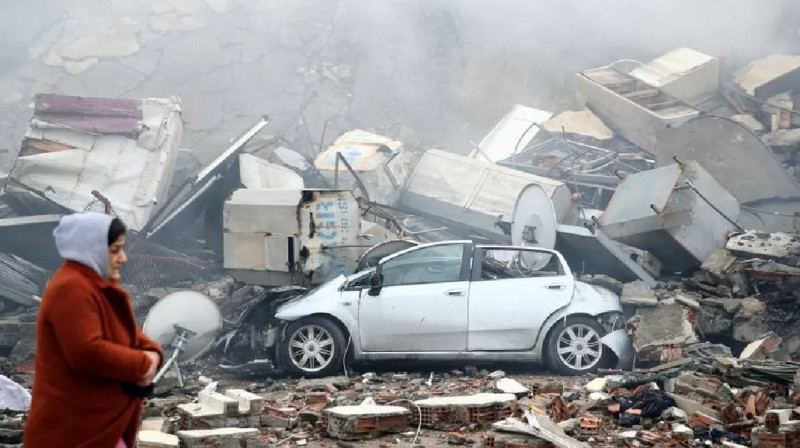 Землетрясения в Турции и Сирии: число погибших превысило 7 тысяч человек