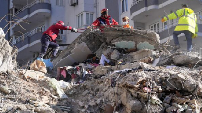 Землетрясение в Турции: число жертв превысило 9 тыс. человек