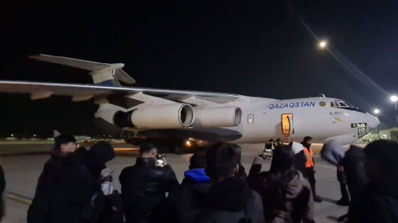 Вторая группа казахстанцев вернулась из Турции