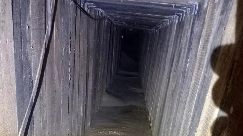 На границе между Узбекистаном и Кыргызстаном выявили два туннеля. Видео