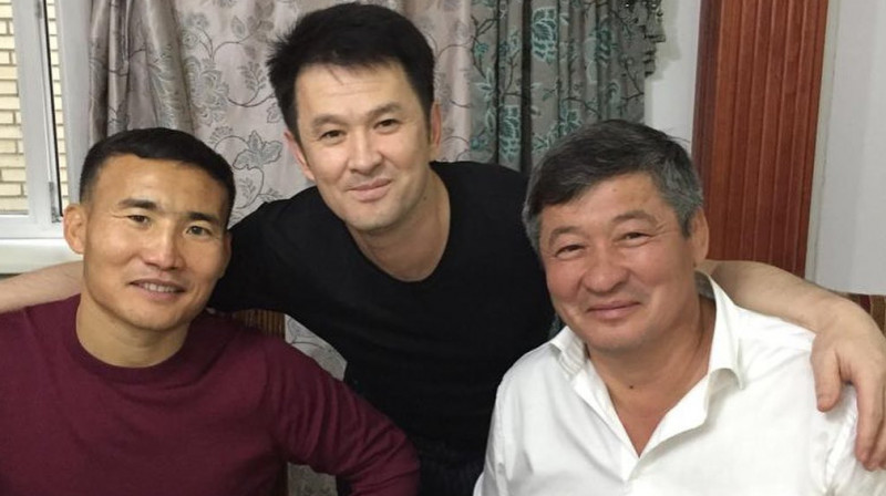 Баласы екі адамды ұрған Дәулет Тұрлыхановқа Медеу Арынбаев ара түсті