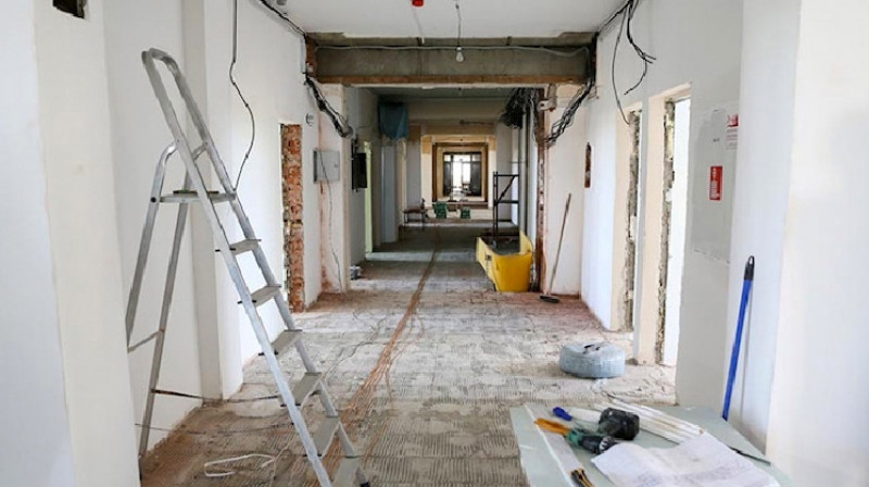 В Орловской области из-за мобилизации строителей не могут закончить ремонт поликлиники