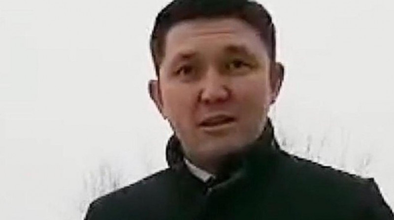 «Меня выбирали депутаты»: разговор акима с сельчанами в Алматинской области возмутил казахстанцев