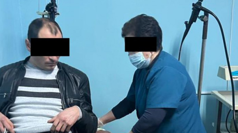 В аэропорту Бишкека задержан мужчина с 50 пакетиками кокаина в желудке. ВИДЕО