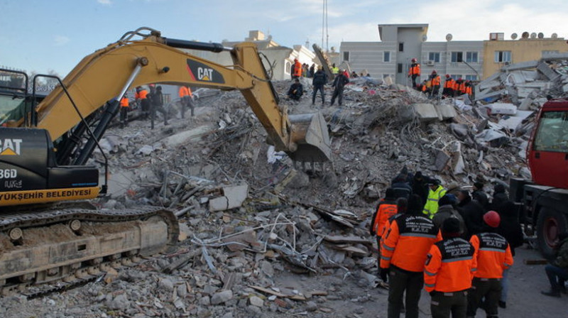 ТЖМ Түркияда құтқару жұмыстарына қатысып жатқан қызметкерлерінің фотосын жариялады