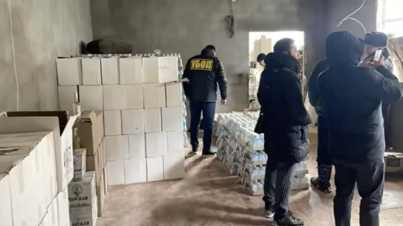 3,5 тыс. литров нелегального алкоголя изъяли у жительницы Атырауской области