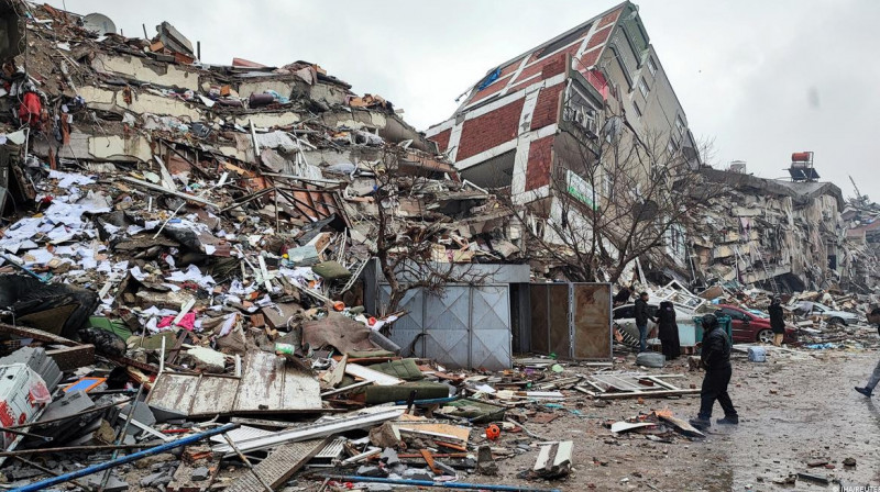 В Турции после очередного землетрясения погибли трое человек
