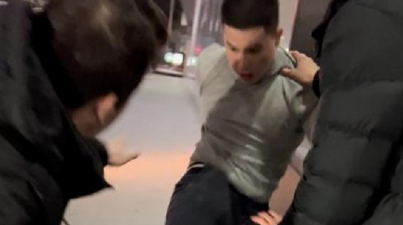 Должен понести ответственность по закону: Даулет Турлыханов встретился с пострадавшими юристами