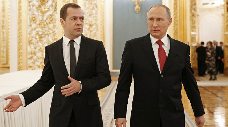 Дмитрий Медведев может вернуться на пост премьера в ближайшее время - политолог