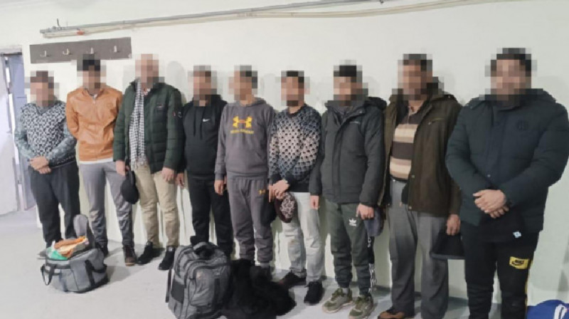 Девять пакистанцев пытались нелегально проникнуть в Казахстан