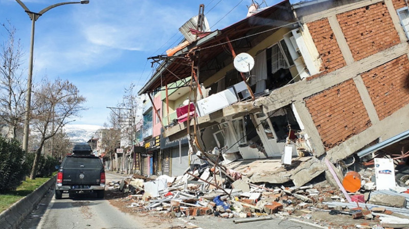 Арестован мэр самого разрушенного землетрясением города Турции