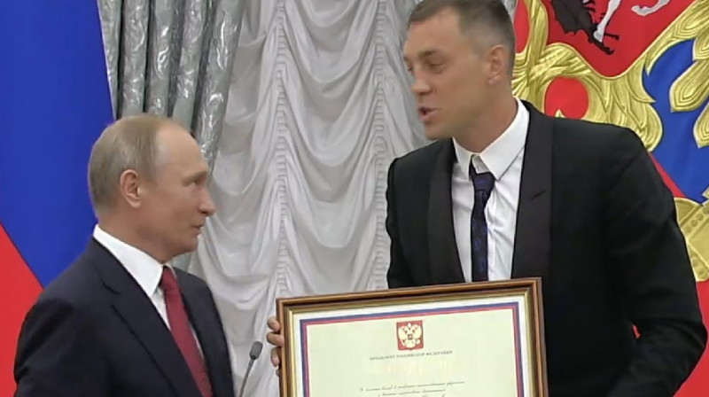 "Хоть убейте, буду за свою страну": футболист Дзюба поддержал Путина