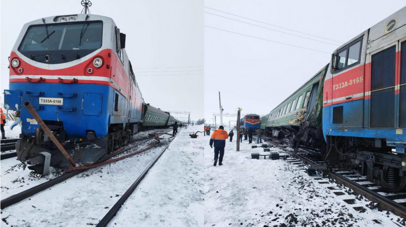 В Актюбинской области локомотив столкнулся с пассажирским поездом
