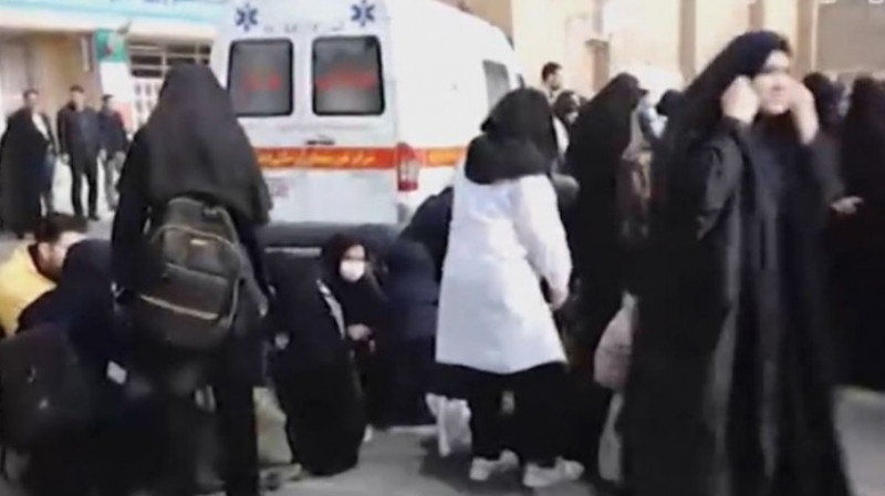 В Иране вспыхнули протесты из-за массового отравления школьниц
