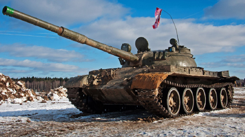 Российская армия воюет в Украине на устаревших танках производства СССР