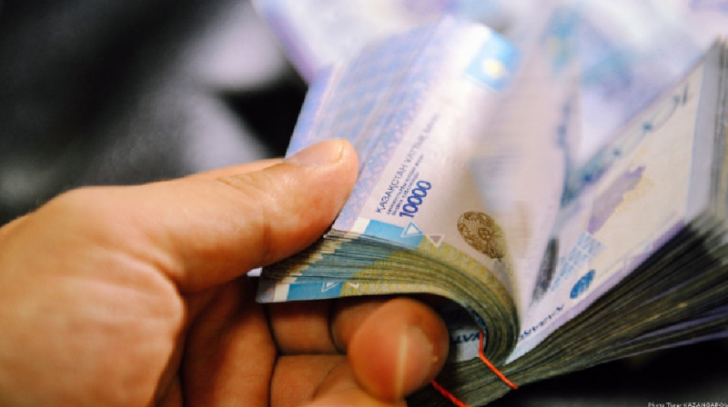 "Устанавливали инвалидность": врачей осудили за взятки в Актобе