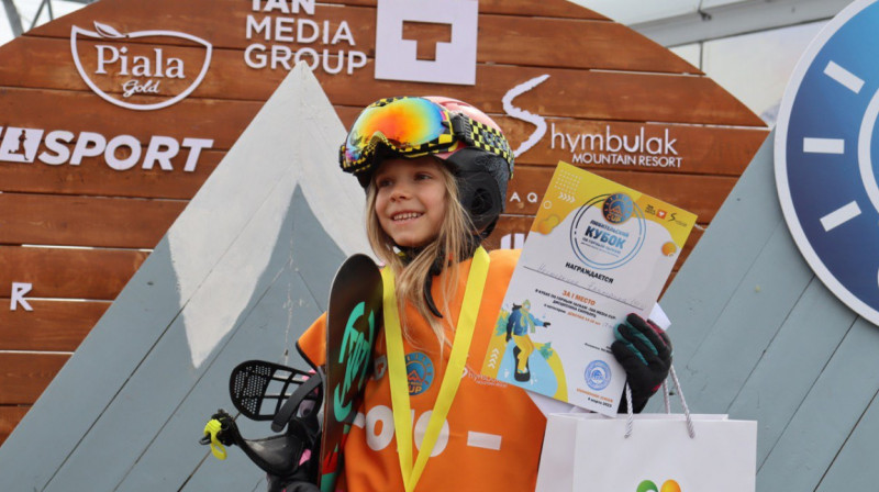 «Мал да удал»: этап горнолыжного кубка Tan Media Cup для юниоров-сноубордистов провели на Шымбулаке