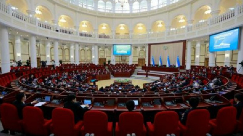 В Узбекистане хотят обновить Конституцию