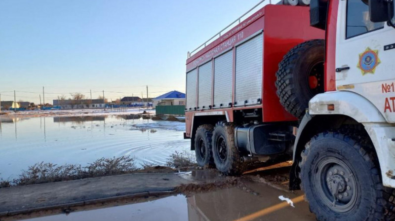 В Уральске объявили режим ЧС из-за угрозы паводков