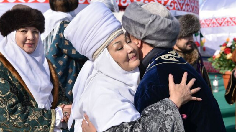 Токаев поздравил казахстанцев с началом Наурыза