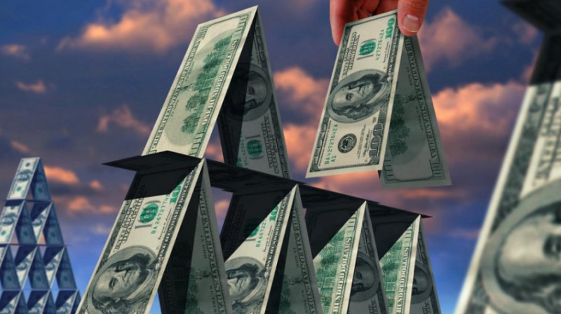 Ущерб на 7,5 млрд тенге: глава финпирамиды осужден на 8 лет в Астане