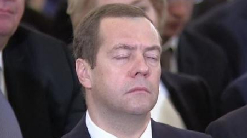«Не обосрались поднять руку на крупнейшую ядерную державу» - Медведев об ордере на арест Путина