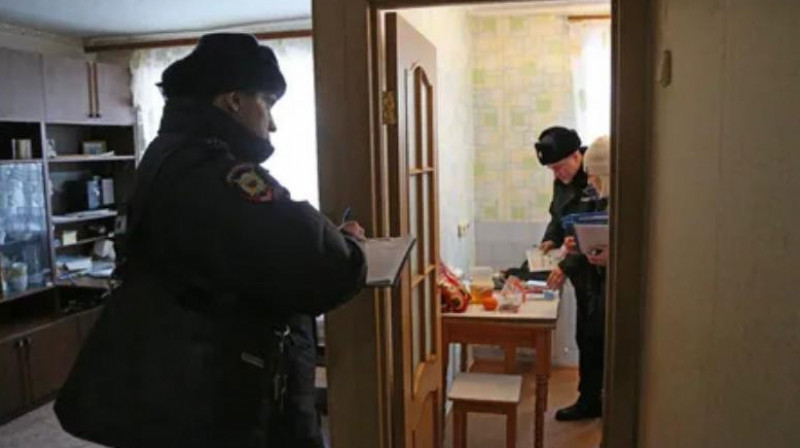 Жительницу Белгородской области обвиняют в серийном изнасиловании собственного сына