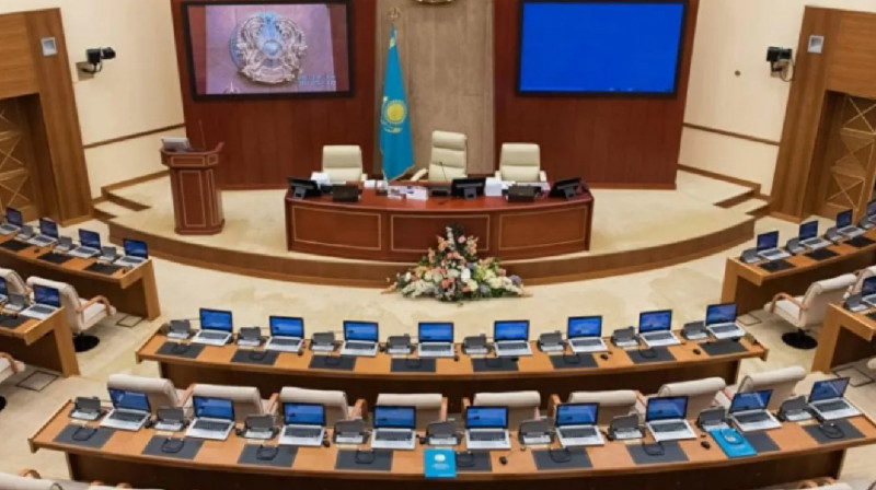 Имена своих представителей в Мажилисе назвали в партии Respublica