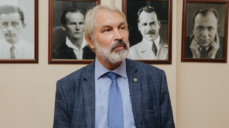 "До всемирного потопа люди жили 900 лет" - директор института генетики Российской академии наук