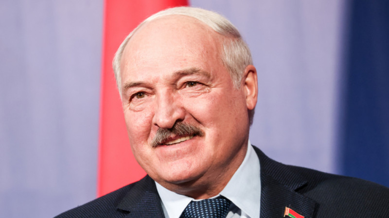 «Я его по-братски просил»: Лукашенко заявил, что призывал Зеленского одуматься