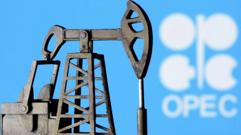 Казахстан добровольно сократит добычу нефти с мая 2023 года