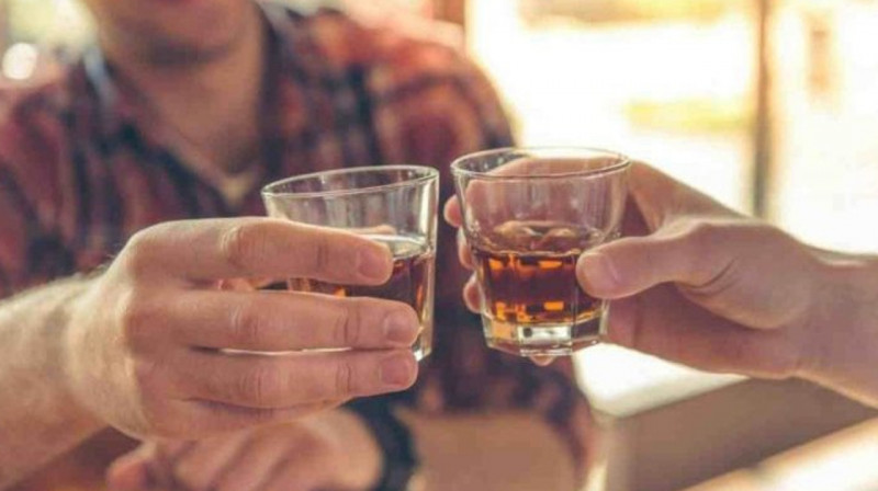 Павлодар облысында "суық тиіп, арақ ішкен" әкім қызметінен кетті