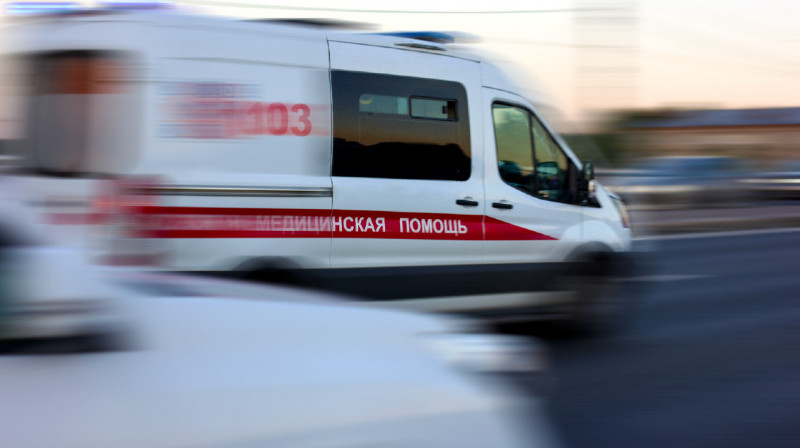 Житель Воронежа упал с 19 этажа и выжил, а во время госпитализации пел песни