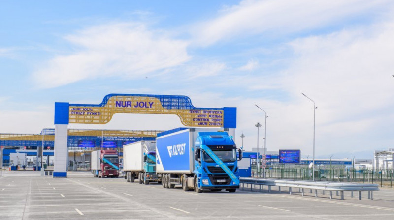 Несовершенство программы «E-border» создало очереди на границе с Китаем