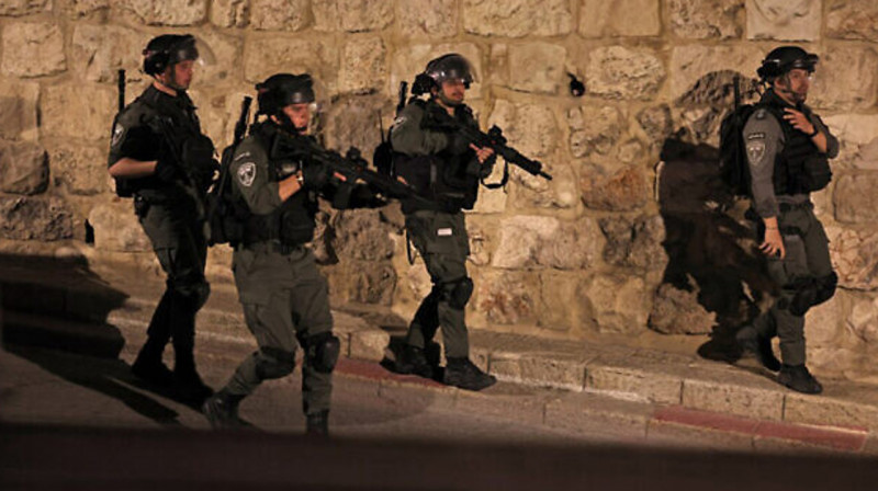 Израиль мобилизует пограничную полицию после терактов и беспорядков