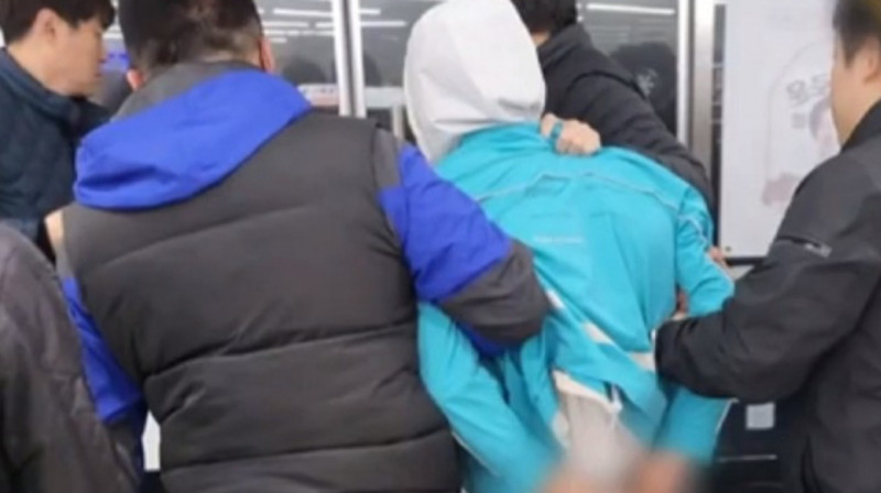 По трем статьям будут судить казахстанцев, совершивших побег в Южной Корее