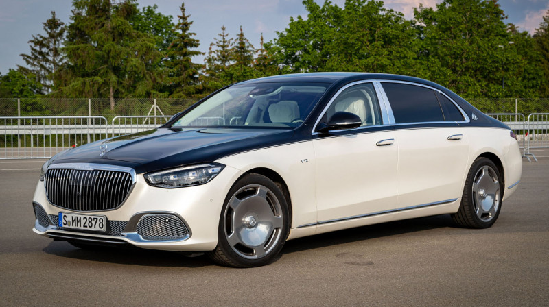 С казахстанца взыскали 14 млн тенге за занижение цены своего Maybach