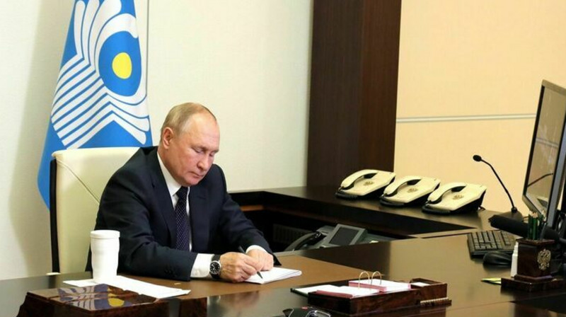 Указ Путина: МВД будет тщательно проверять украинцев, получивших гражданство России