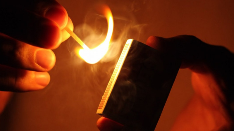 Облил бензином и поджег сожительницу: мужчину приговорили к 1 году ограничения свободы в Туркестанской области