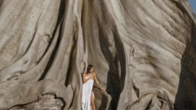 Очередная депортация: власти Бали высылают гражданку РФ за «голые» фото у священного дерева