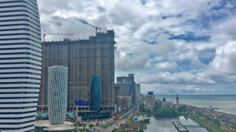 Россияне массово скупают жилье в Грузии