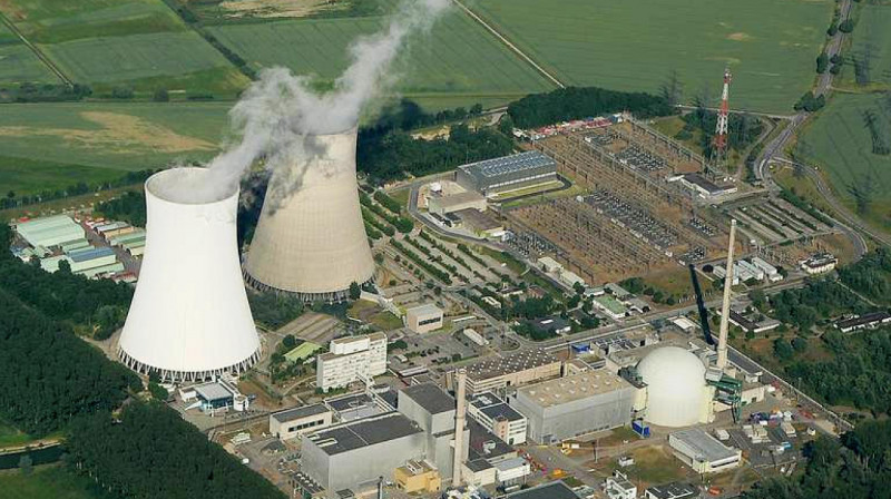 Германия закрывает три последние атомные электростанции в стране
