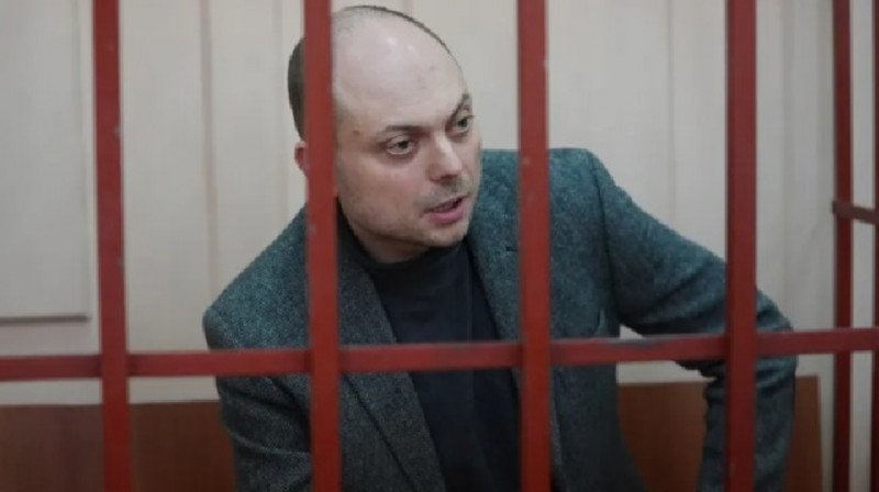 Российский суд приговорил журналиста Владимира Кара-Мурзу к 25 годам колонии строгого режима