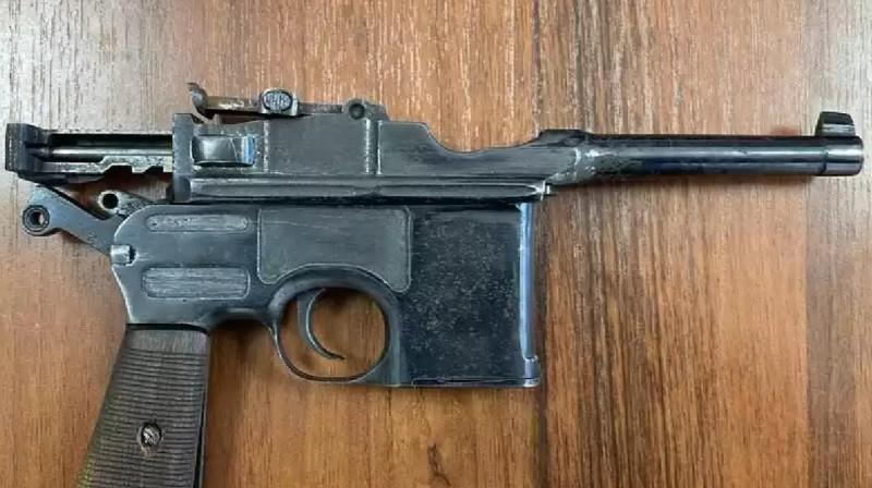 Оружие времен Первой мировой войны попало в отделение полиции Атырау