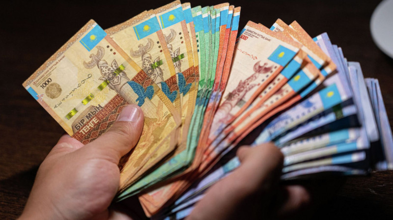В России извинились за указание тенге валютой «недружественной страны»