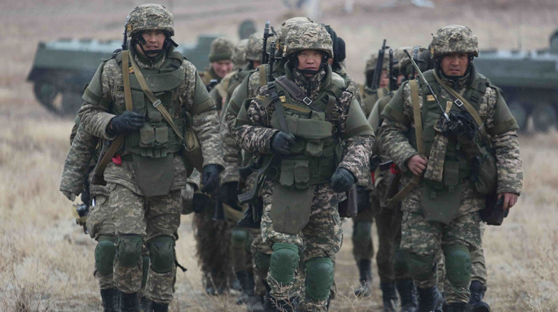 В Сенате предложили запретить выдавать кредиты солдатам