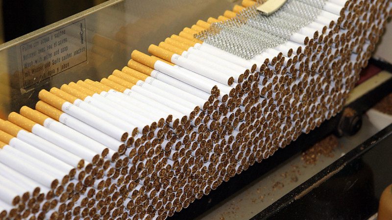 20 тысяч пачек сигарет пытались незаконно ввезти в Казахстан