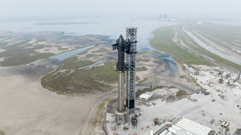 Новейшая ракета Илона Маска, полетевшая в космос, взорвалась на 4-й минуте полета