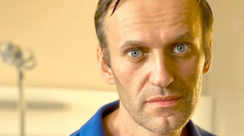 Власти Германии требуют освободить Навального